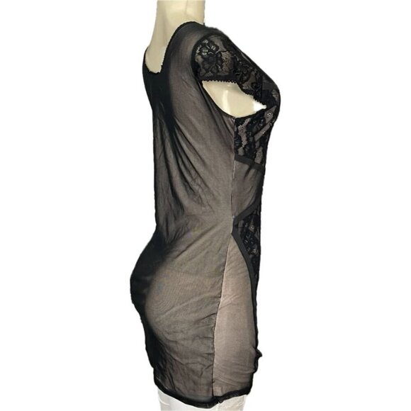 Umgee M Juniors Black Floral Lace Sheer Mesh Lined Accent Cap Sleeve Mini Dress - Picture 3 of 6